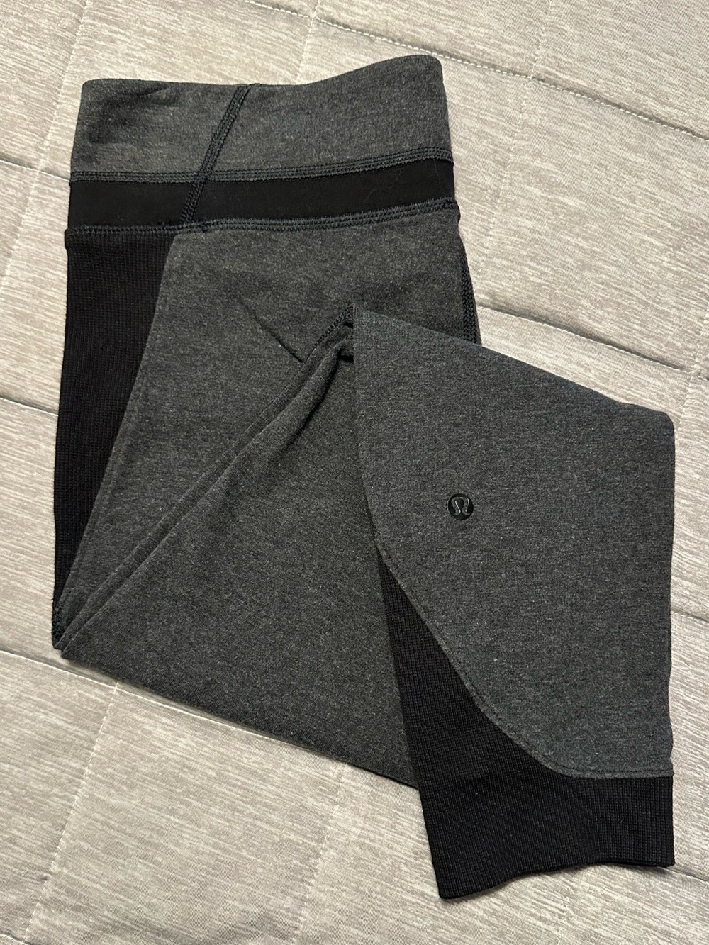 lululemon athletica Charcoal & Black High-Rise Leggings